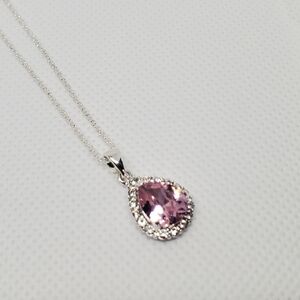 NWOT SWAROVSKI CRYSTAL Elements Necklace